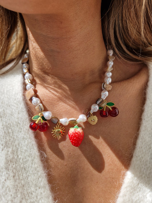 Collier fruits rouges
